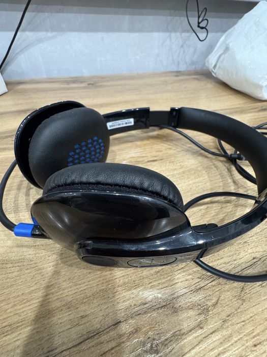 Продам наушники Logitech