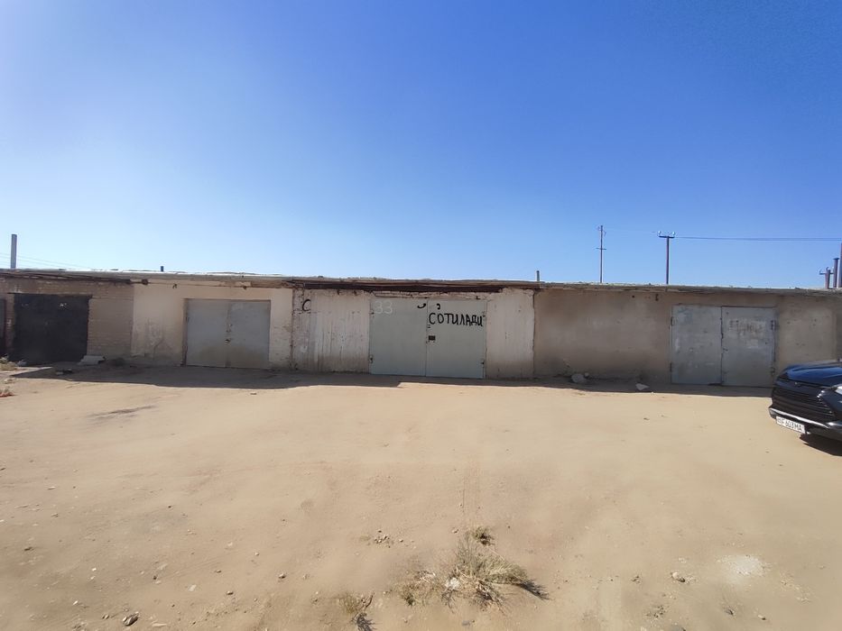 гараж сотилади автобазани олдида