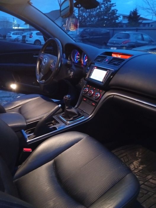 Mazda C6  break, o mașină spațioasă care îmbină perfect spațiul generos cu un condus dinamic și un aspect elegant, diesel 2,2 din 2012, acte la zi.