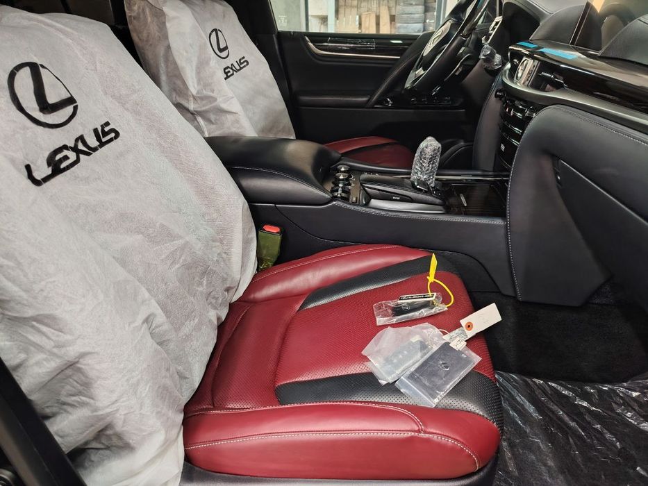 2020 йил LEXUS. LX 570 s сотилади