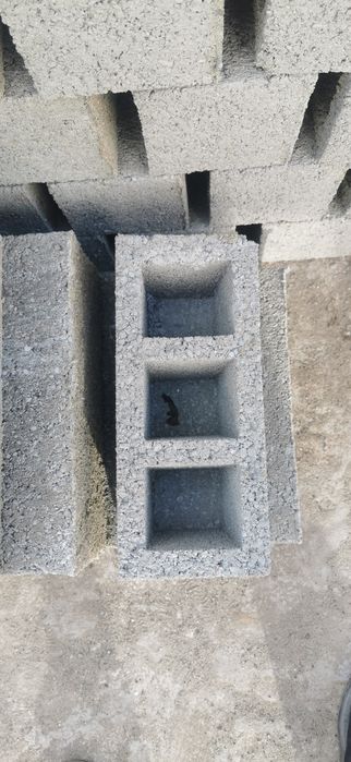 Bolțari de vânzare