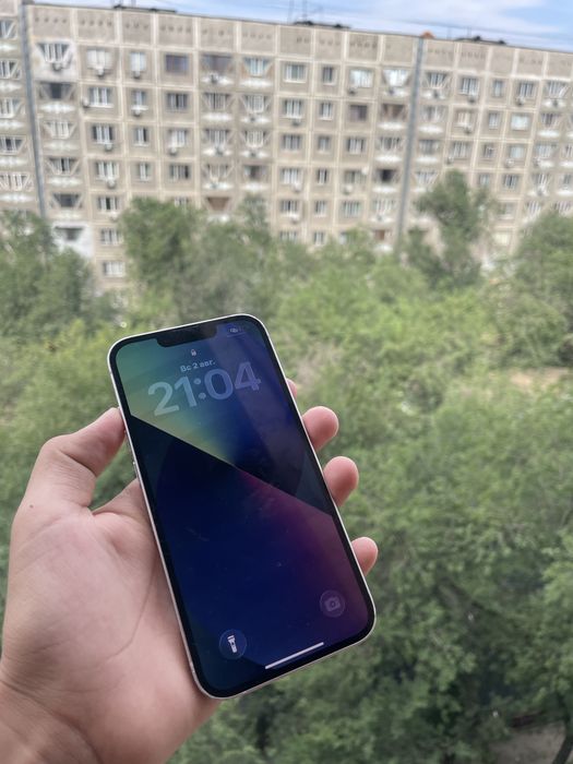 Срочно продам айфон 13