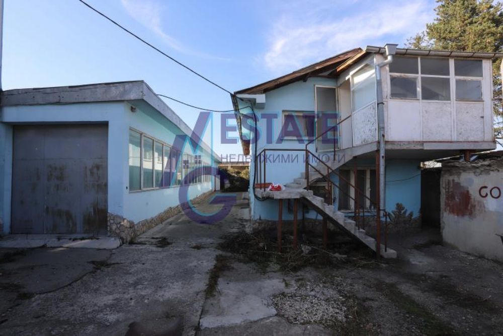 Продава се Промишлена сграда в с. Волуяк, Област София-град - 250 кв.м за 1680 €/кв.м - Снимка #3