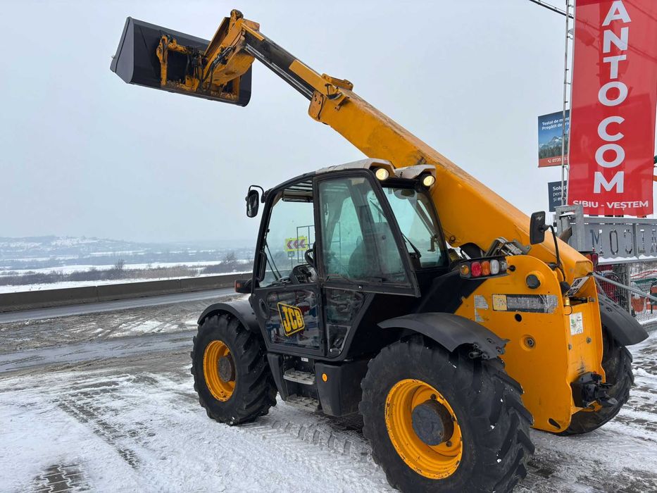 Incarcator telescopic JCB 536