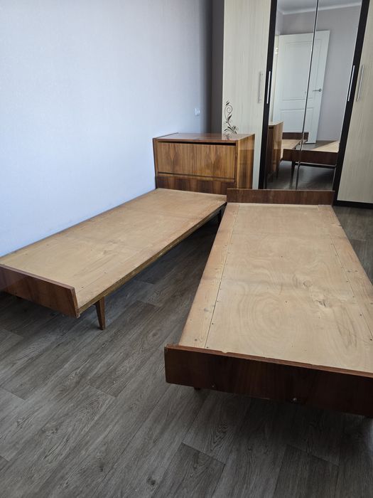 Продам двухспальную кровать