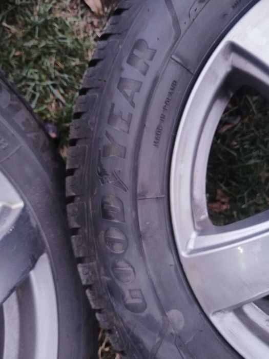 Зимни Гуми с Аломиниеви джанти 16“ 5 х 112 / Ф-57.1мм/ VW- AUDI-SEAT-SKODA - GOOO YEAR - Performance + Ultra Grip