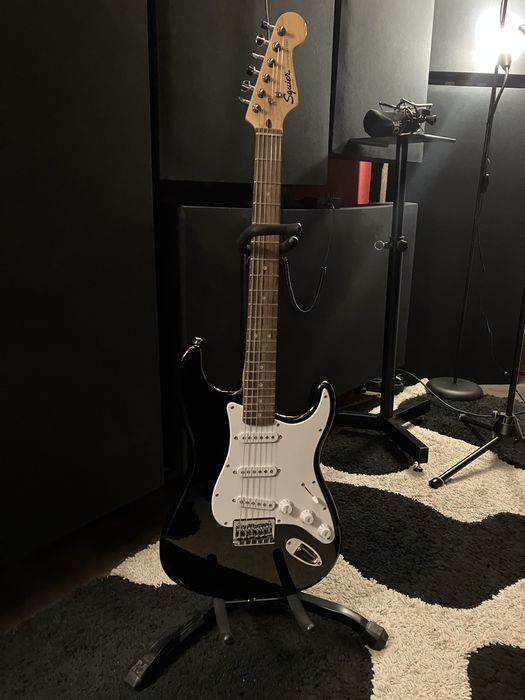 Fender Squier Stratocaster Black