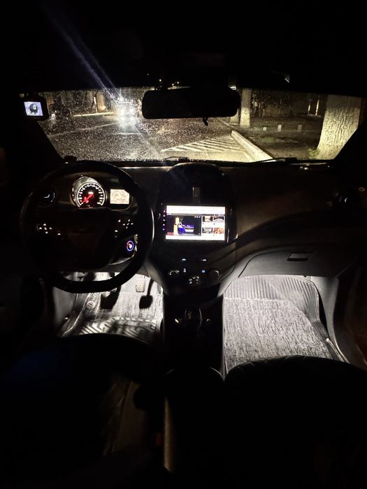 Spark srochna sotiladi