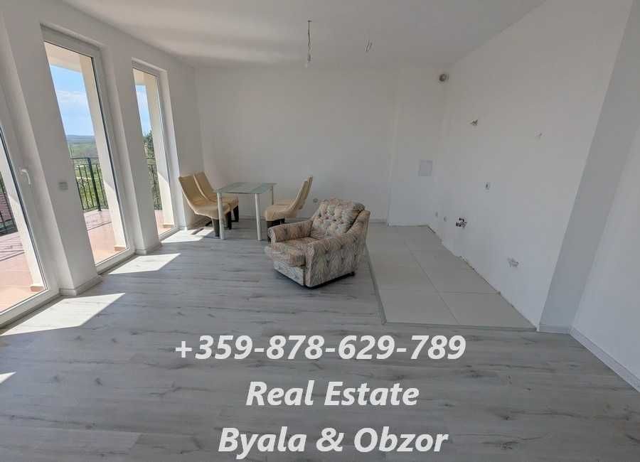 Просторен двустаен апоартамент с 2 бани и с голяма тераса