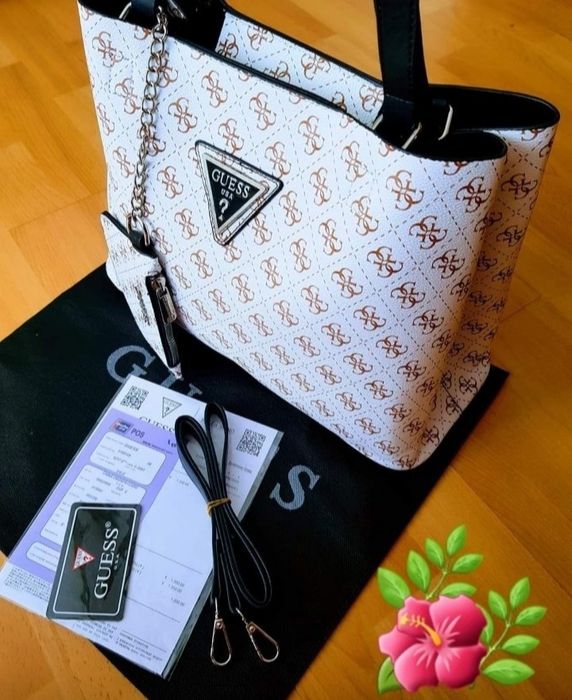 Geanta Guess alba,portofel simplu atasat, saculet,eticheta