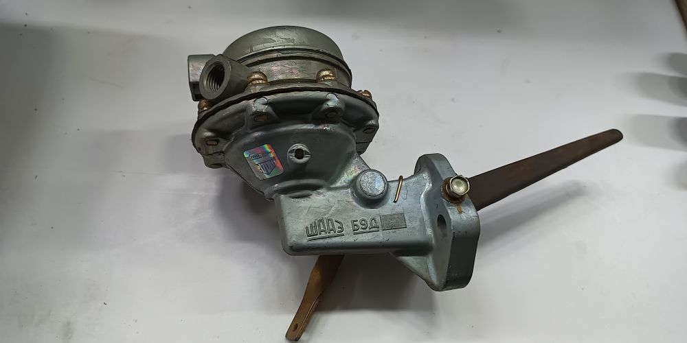 Бензонасос Б9Д,Газ-53 ,газ -66