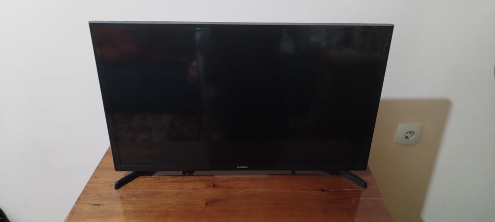 Телевизор Samsung ue32m4000au cce