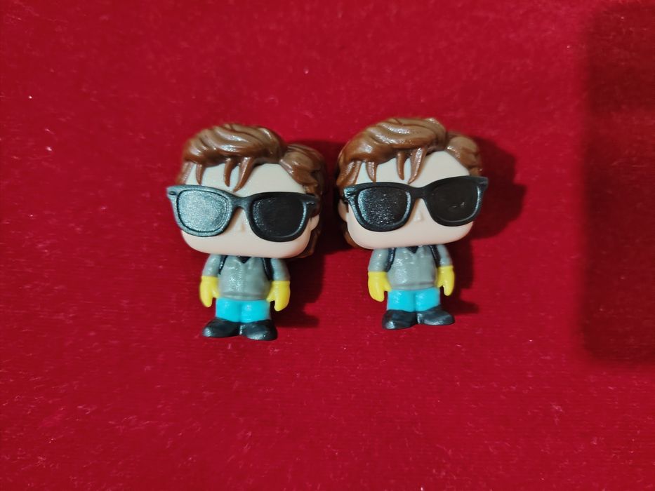 Фигурки очень странные дела