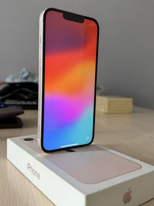 iPhone 13. Цена  100000к