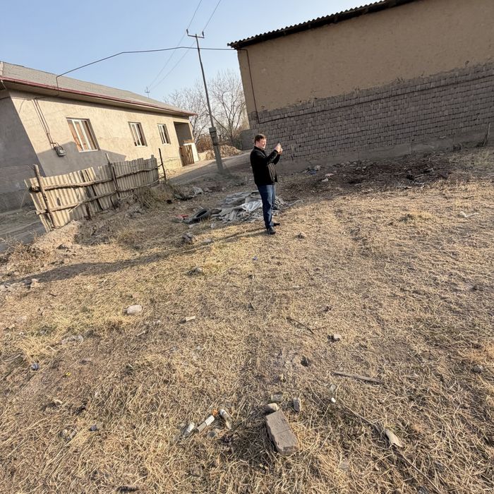 Продается участок  в Аханагаране 8,4 соток махалла Шарк кадастр новый