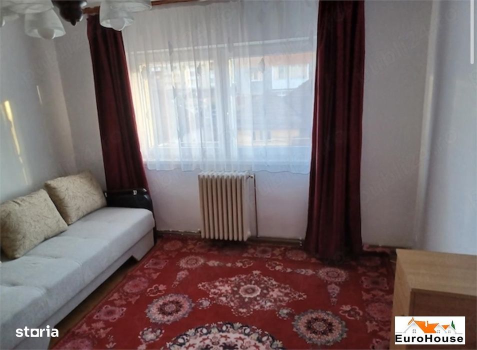 Garsoniera De Inchiriat , Cetate