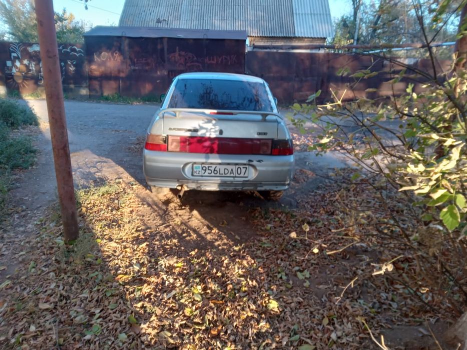 Лада 10 год 2000