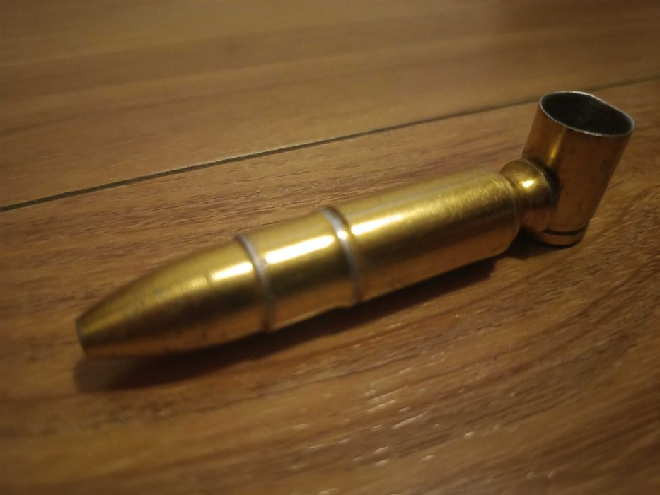 Pipa metalica pt fumat formă de glonț, aurie/Lulea