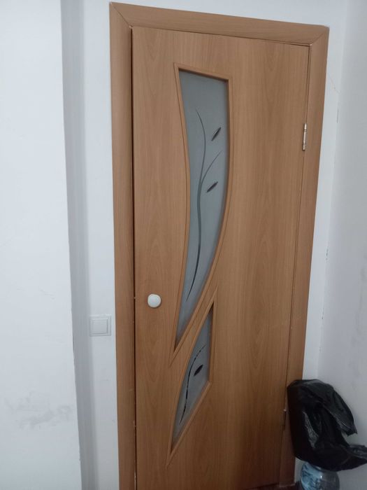 Продам двери межкомнатные