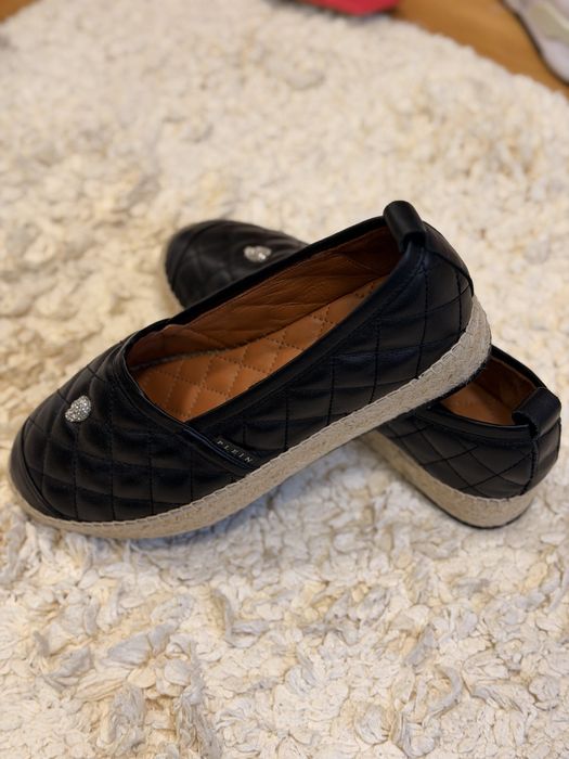 Чехли Зара червени и Philipp Plein