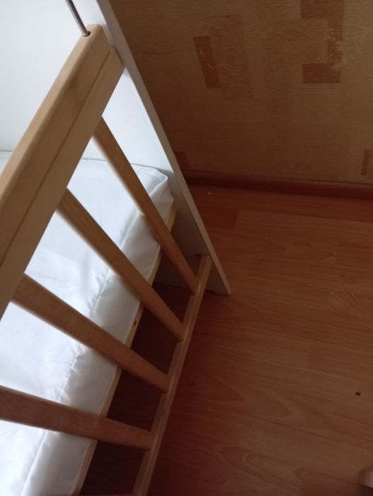 Продам детскую кроватку
