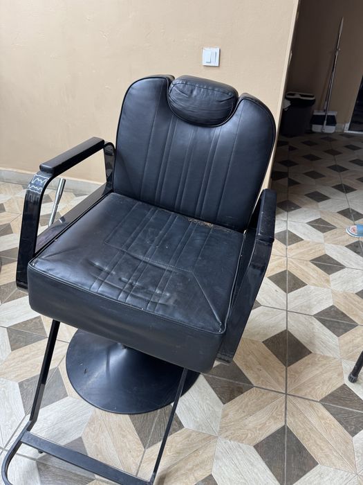АКТОБЕ продам кресло барбера