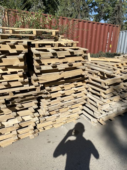 продам поддоны срочно