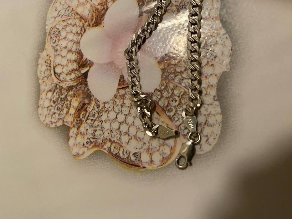 Serebro sotiladi  srochno