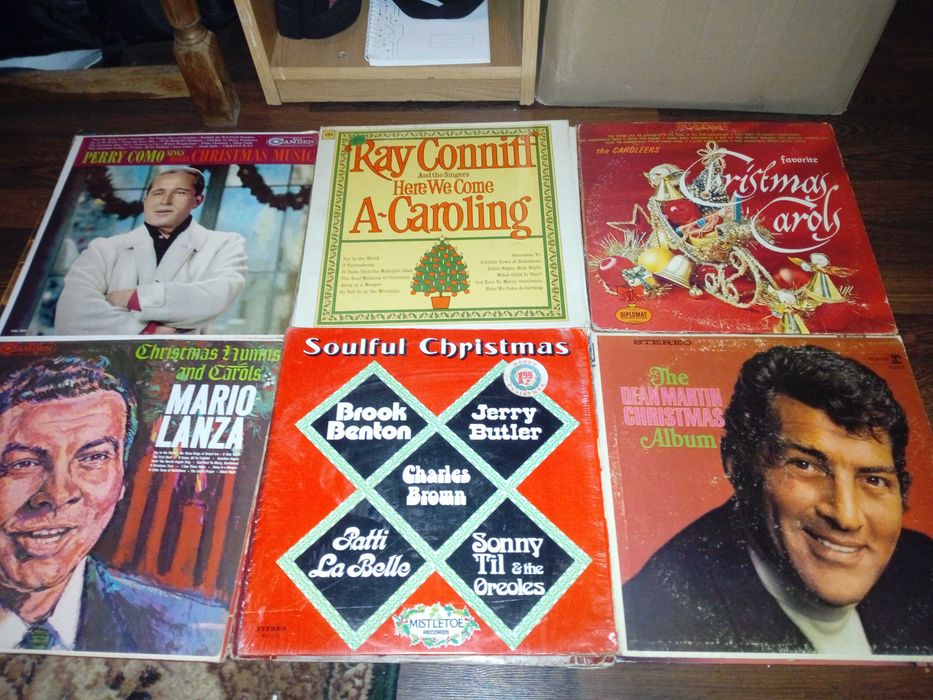 Discuri vinil de craciun  limba engleza  colinde ,cantece  stare ca nou