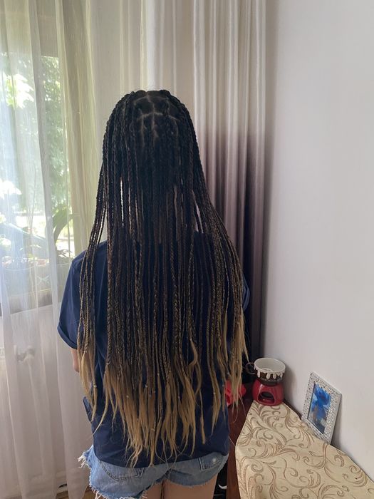 Execut codițe afro!