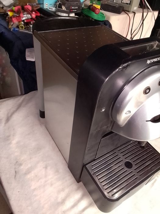 Vând espressor,aparat de cafea profesional