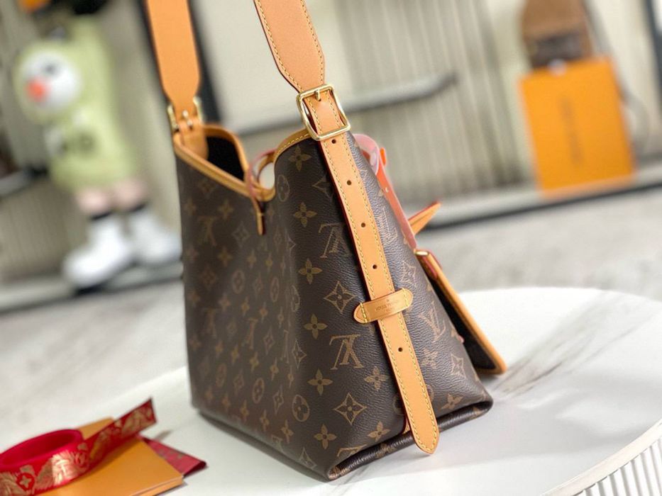 Geanta Louis Vuitton