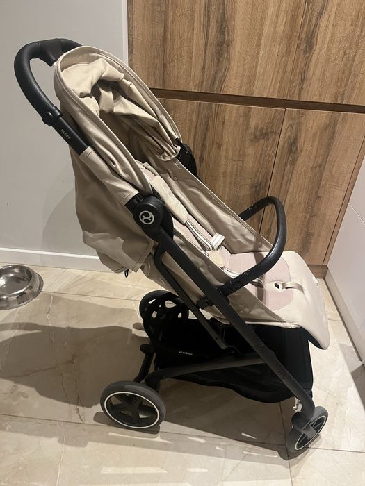 Количка Cybex Beezy