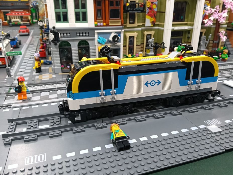 Lego Locomotivă 60336 sau 60470