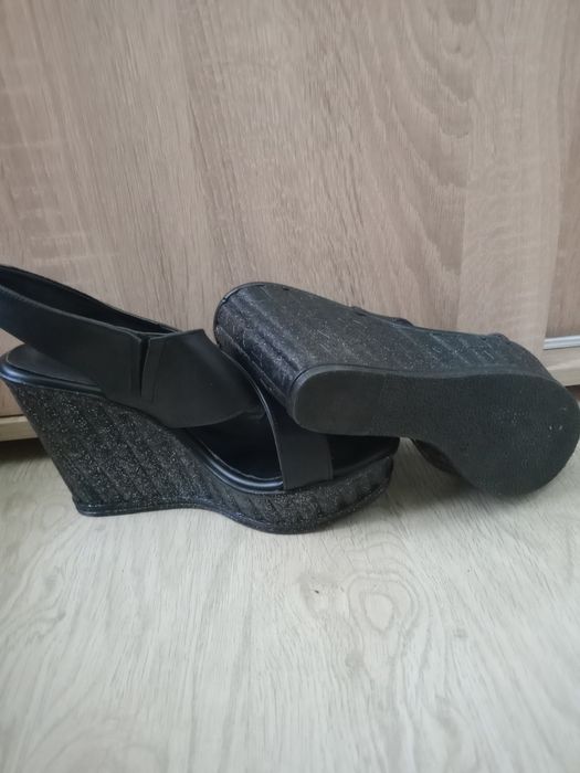 Дамски сандали номер 39