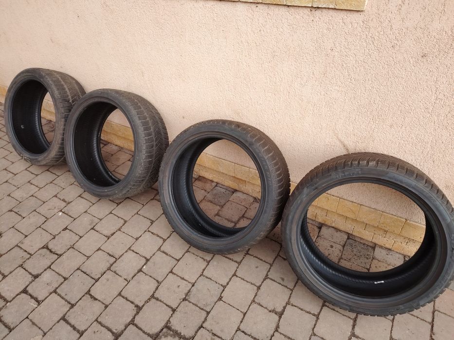 Set 4 anvelope M+S, cauciucuri Pirelli 255.35.19