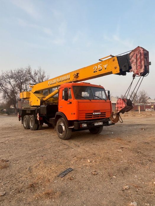 Автокран Камаз 25тонна