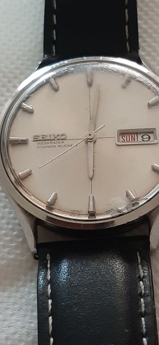 Ceas vitrege anul 1960 funcționează