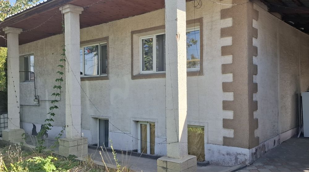 Продаётся дом в центре Талгара