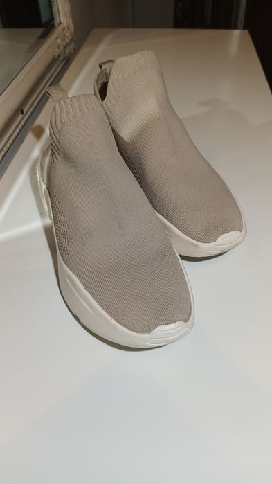 Vand adidași fete H&m