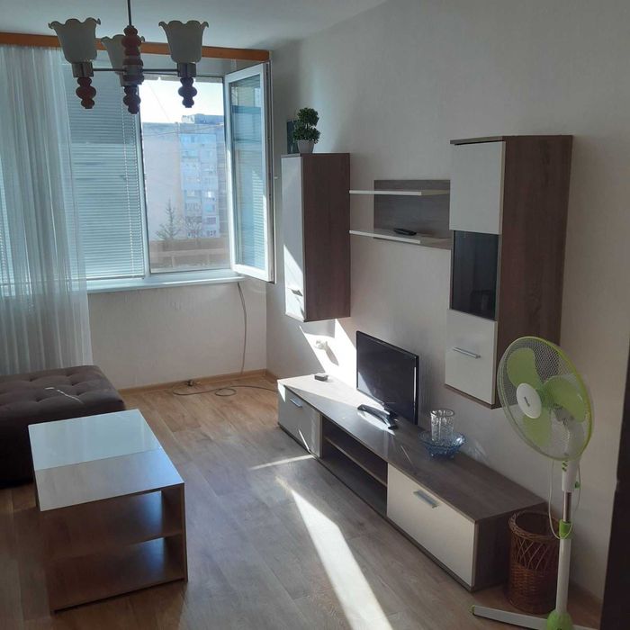 Продава се Двустаен апартамент в Хасково, Дружба 1 - 62 кв.м за 708 €/кв.м - Снимка #1