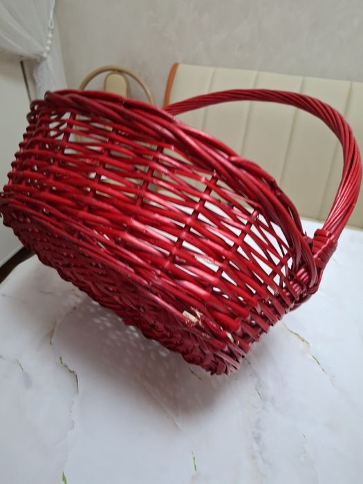 Корзина плетёная