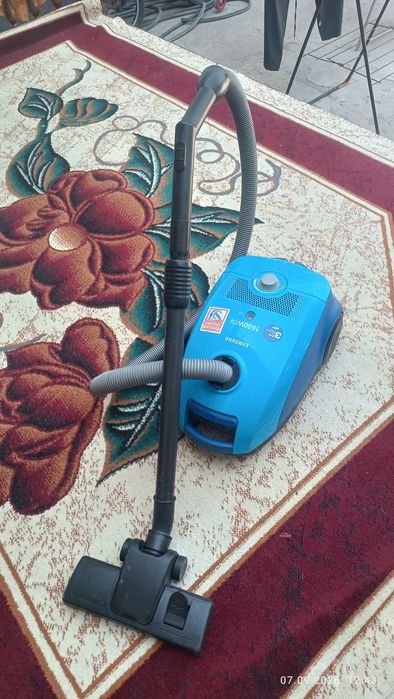Samsung 1600W pilesosi sotiladi