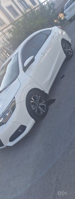 Автомобиль Honda crider