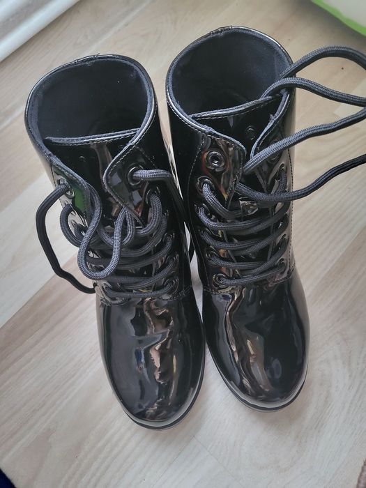 Botine lac negru noi