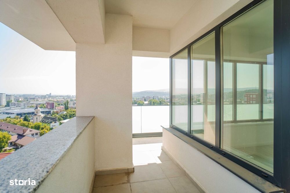 Apartament 2 camere, decomandat, 1 km de Palas