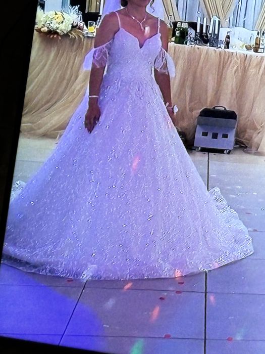 Булчинска бяла  рокля