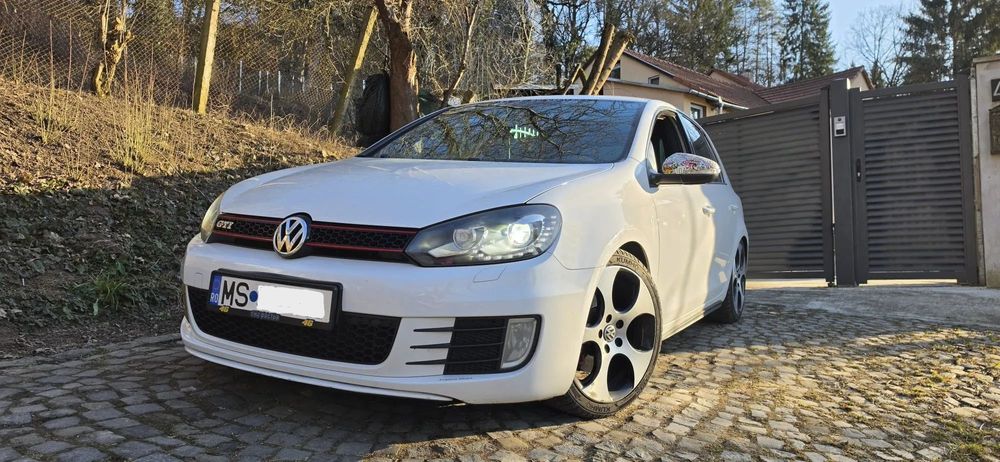 Volkswagen Golf Volkswagen Golf 6 GTI, an fabricație 2011, motor 2.0 TSI turbo (benzin