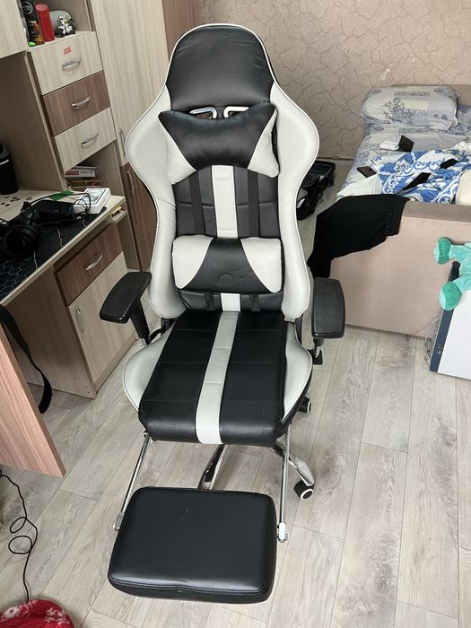 Игровое кресло компьютерное