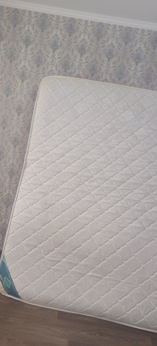 Продам   матрас. Размер 160*200